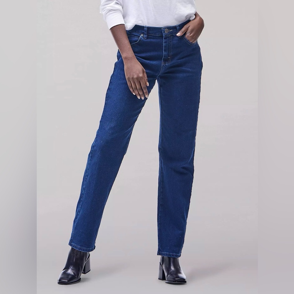 🌺NWT LEE RELAXED FIT STRAIGHT LEG PREIUM DARK JEANS SIZE 4🌺